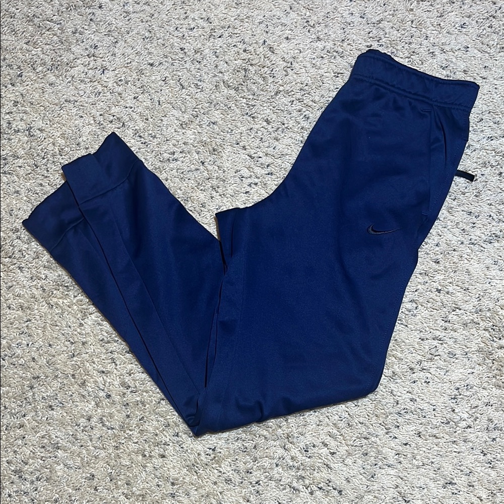 Nike Therma-fit Joggers Sweatpants. Navy. Small-Tall